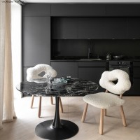 <a href="https://www.galeriegosserez.com/artistes/donnersberg-emma.html">Emma Donnersberg</a> - Cloud Chair Stratus - Chêne/Ava